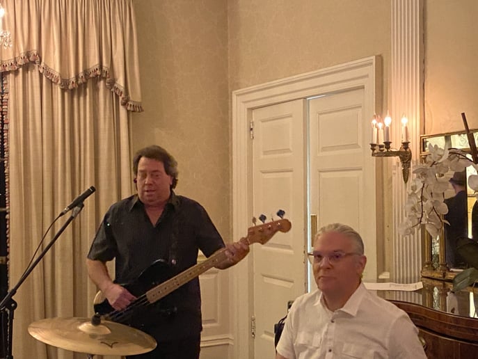 Gallery photo 2 of Streetlife Serenade "The Billy Joel Experience"