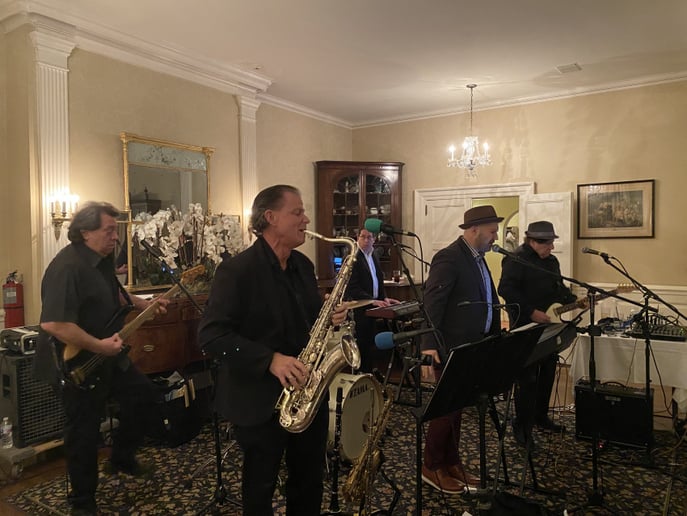 Gallery photo 3 of Streetlife Serenade "The Billy Joel Experience"