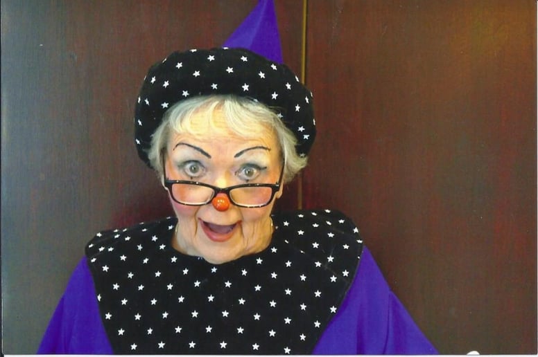 Gallery photo 36 of Bingo the Balloon Clown