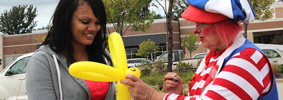 Gallery photo 38 of Bingo the Balloon Clown