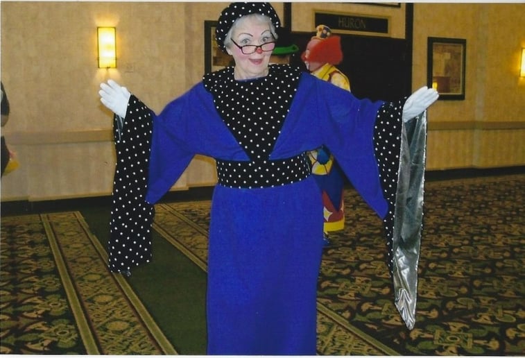 Gallery photo 40 of Bingo the Balloon Clown
