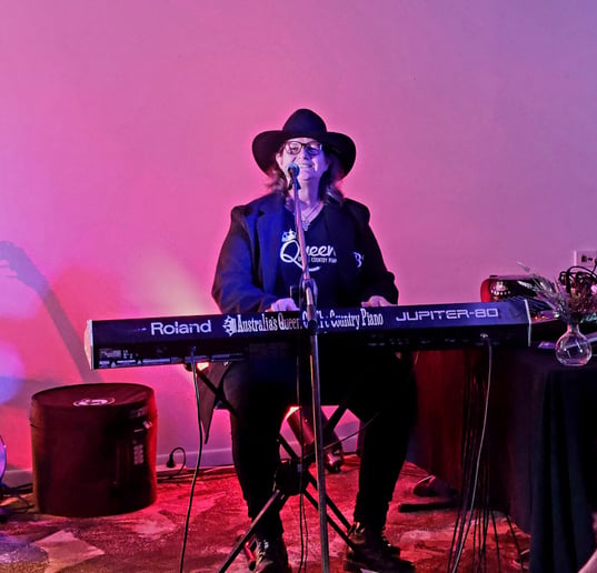 Gallery photo 14 of Birdie Nichols and The Butler Band