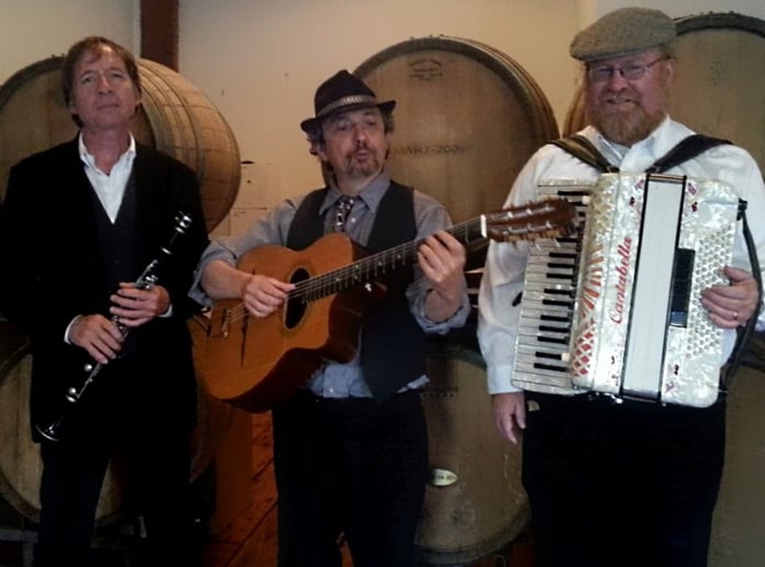 Gallery photo 4 of Bistro Moustache: French Cafe Music