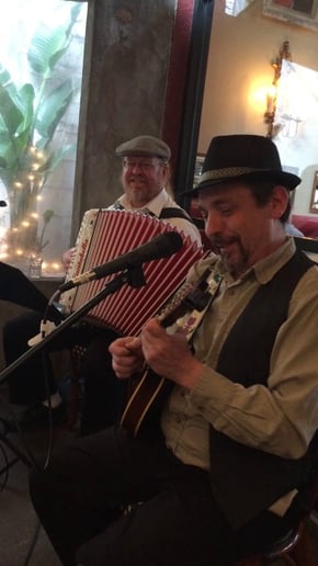 Gallery photo 7 of Bistro Moustache: French Cafe Music