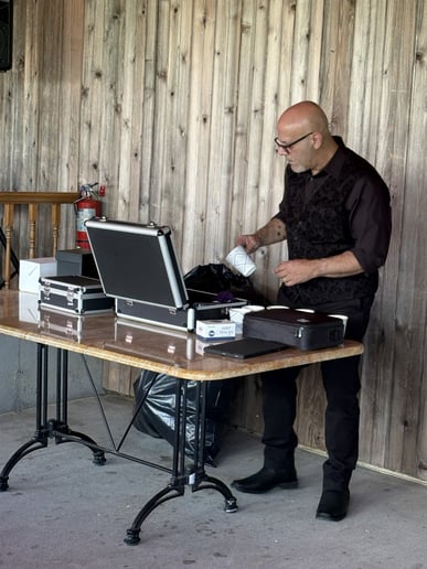 Gallery photo 7 of Richard Sarduy Magic