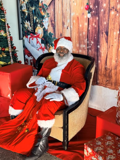 Gallery photo 8 of Black Santa Real Beard