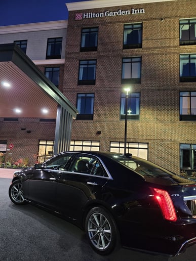 Gallery photo 2 of Black Tie Lux Limousines
