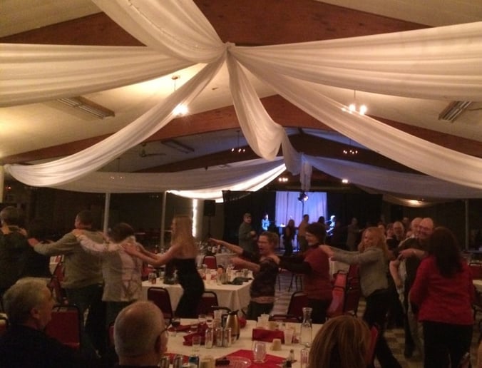 Gallery photo 8 of Black & White Dueling Pianos