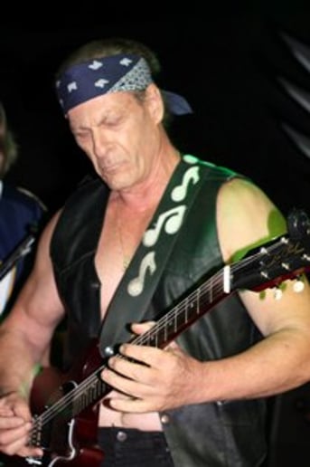 Gallery photo 2 of Blame Zane