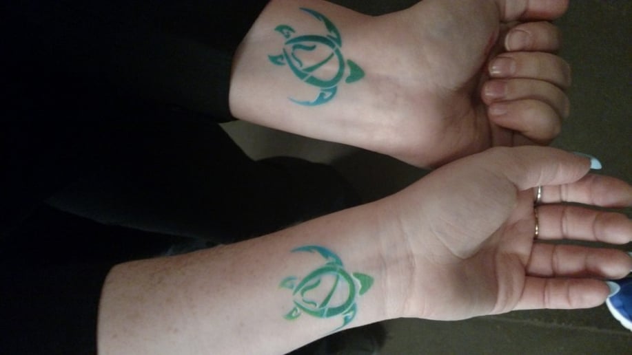 Gallery photo 4 of Bloo Tattoo