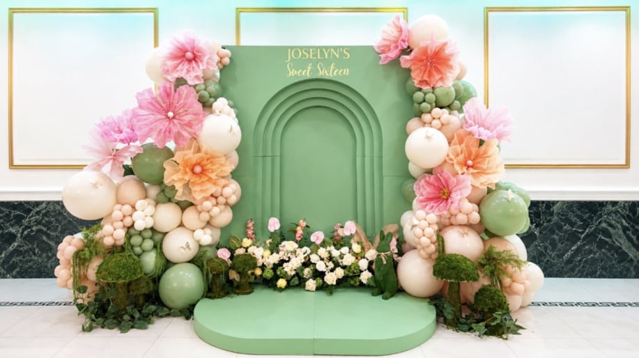 Gallery photo 1 of Bloom Event Balloon/Floral Styling