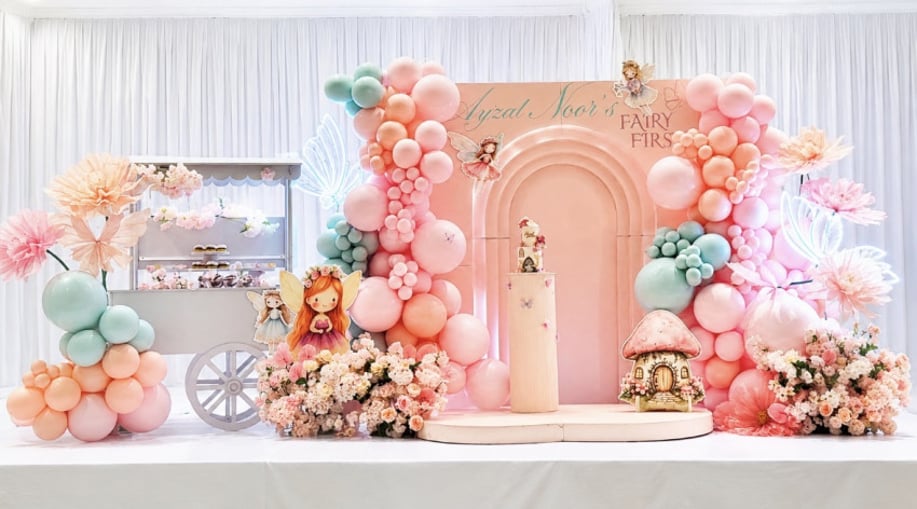 Gallery photo 2 of Bloom Event Balloon/Floral Styling