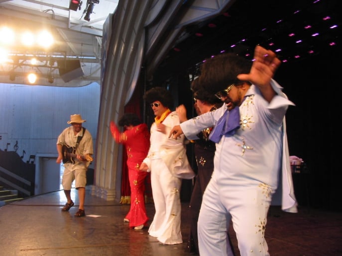 Gallery photo 13 of The Travelin' Max Show
