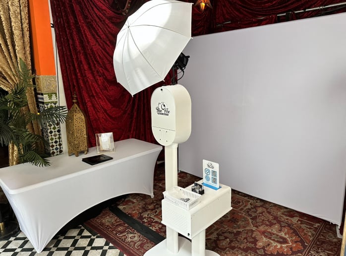 Gallery photo 2 of Blue Fire Photo Booth