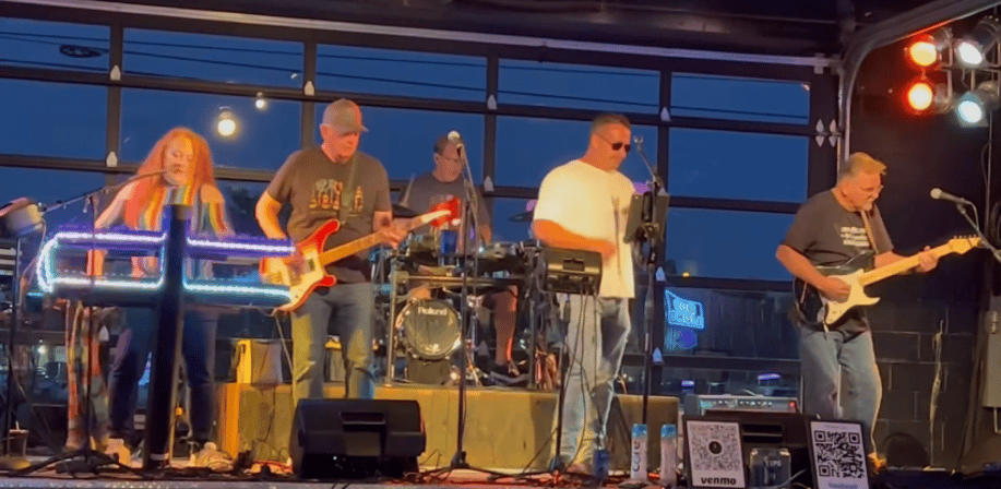 Gallery photo 6 of Blue Sky Band