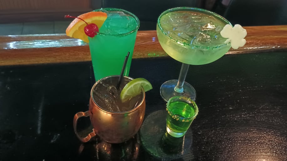 Gallery photo 4 of Blue Sky Bartending Services