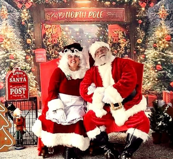 Gallery photo 4 of Santa and Mrs Claus for Hire