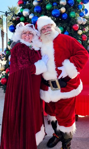 Gallery photo 10 of Santa and Mrs Claus for Hire