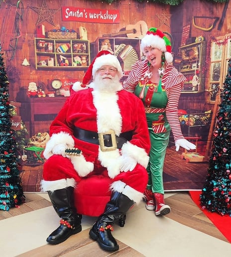 Gallery photo 15 of Santa and Mrs Claus for Hire