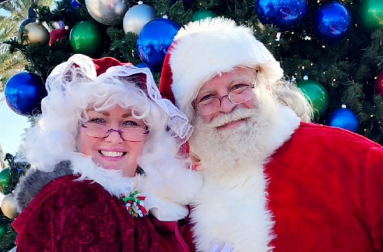 Gallery photo 12 of Santa and Mrs Claus for Hire