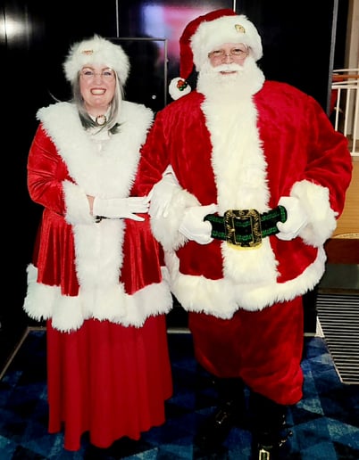 Gallery photo 25 of Santa and Mrs Claus for Hire