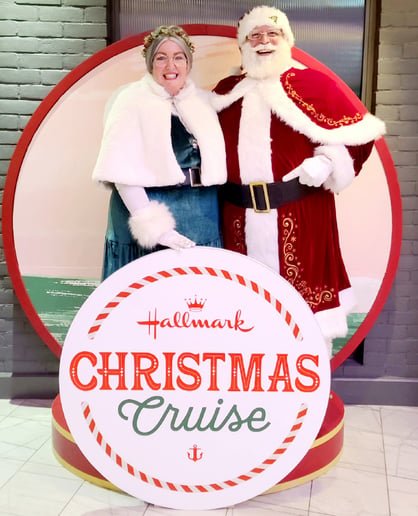 Gallery photo 1 of Santa and Mrs Claus for Hire