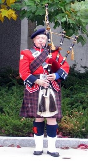 Gallery photo 16 of Bob Cameron, Piper