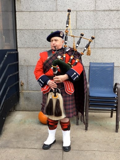 Gallery photo 17 of Bob Cameron, Piper