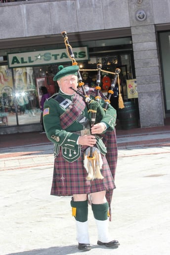 Gallery photo 19 of Bob Cameron, Piper