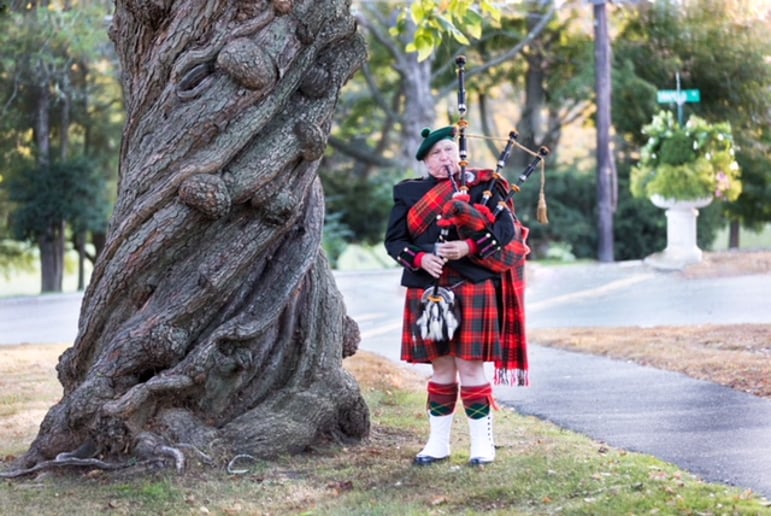 Gallery photo 35 of Bob Cameron, Piper