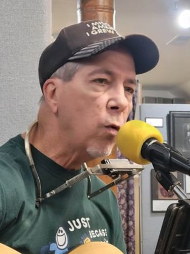 Gallery photo 1 of Bob Norris Songwriter