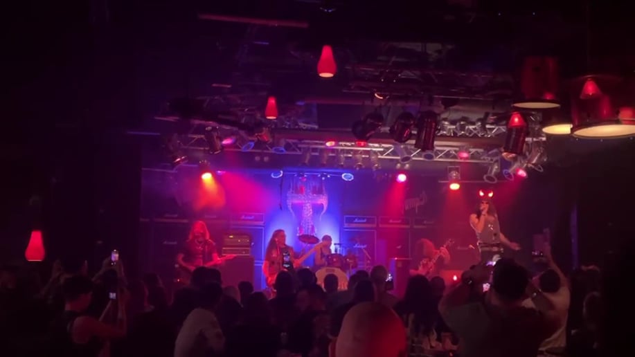 Gallery photo 1 of "Bon Scott's Last Set!"