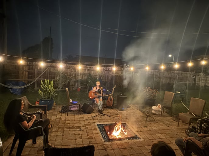 Gallery photo 3 of BonfireSessions239