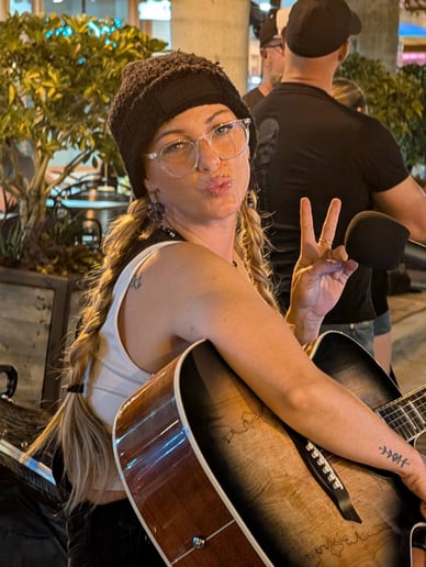 Gallery photo 8 of BonfireSessions239