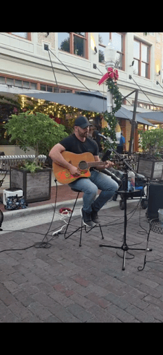 Gallery photo 9 of BonfireSessions239