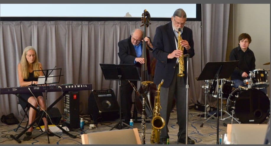 Gallery photo 1 of Bonnie Lowdermilk solo, duo, trio, 4-tet