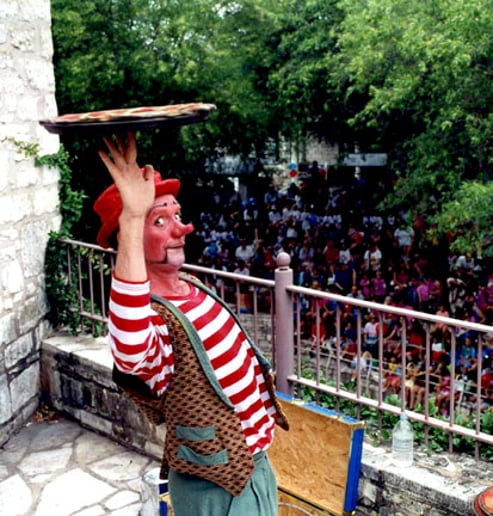 Gallery photo 3 of Bonzo Crunch: Fool at Large