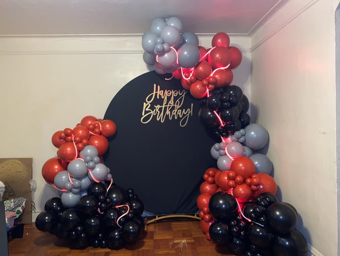 Gallery photo 10 of Boogiedownballoons