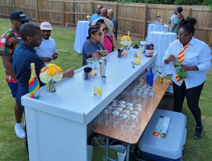 Gallery photo 1 of BoomBoomMobileBartender