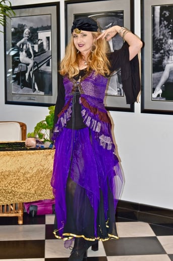 Gallery photo 8 of Borka: Tarot and Palm Reader, Astrologer and More...