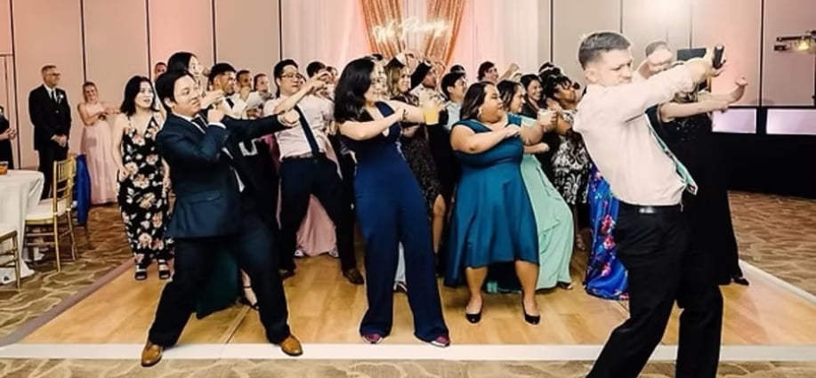 Gallery photo 1 of Bows & Ty's