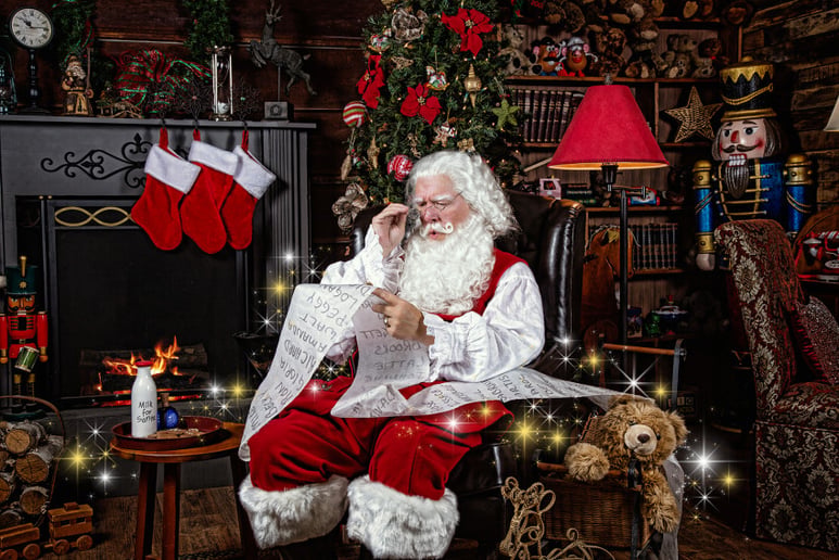 Gallery photo 9 of Box5 Santa