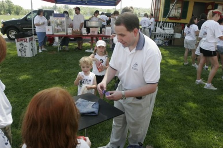 Gallery photo 3 of Brad Eickhoff, The Magician
