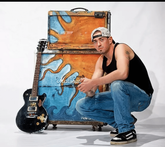 Gallery photo 9 of Brandon Eardley Music