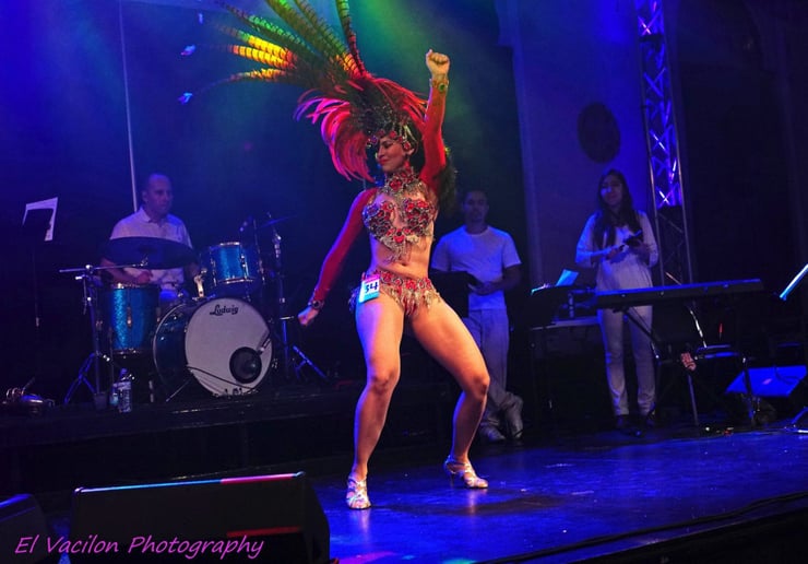 Gallery photo 8 of Brazilian Swag