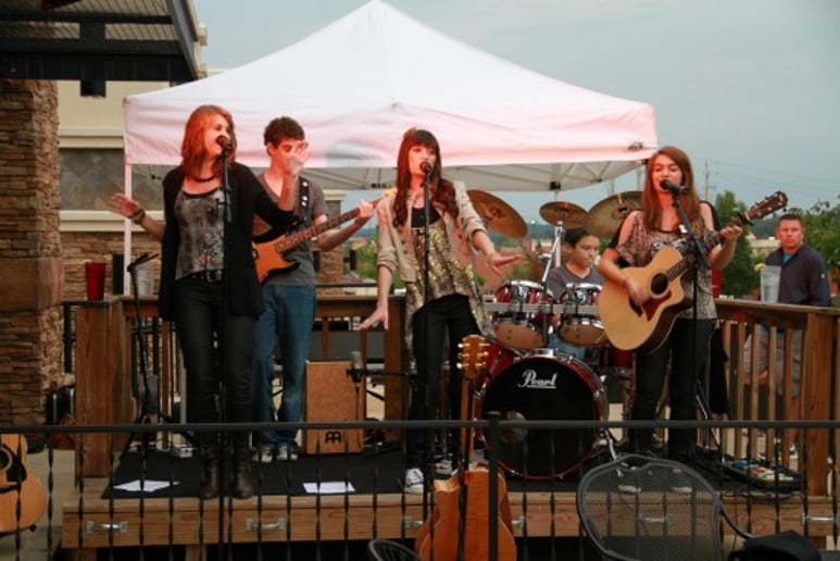 Gallery photo 1 of Breaking Silence