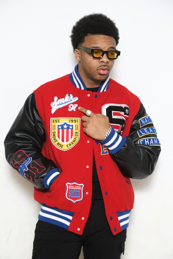 Gallery photo 1 of Breez Vantae