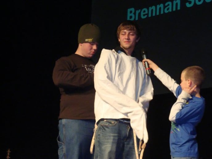Gallery photo 1 of Brennan Scott- Juggler and Escape Artist