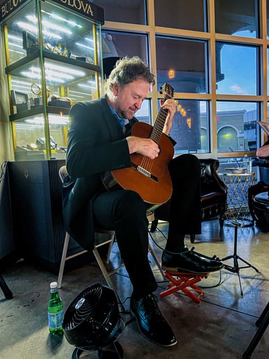 Gallery photo 2 of Brian Hayes, Classical Guitarist