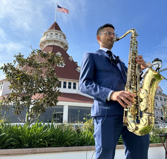 Gallery photo 13 of Brian Pierini - Saxophone